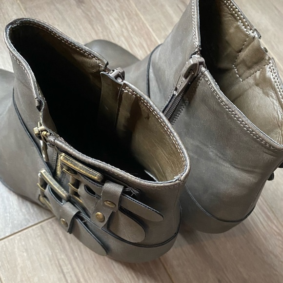 Buckled booties - Picture 6 of 11